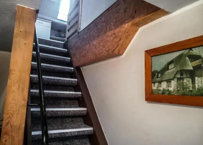 Auf Dem Lande * Saal