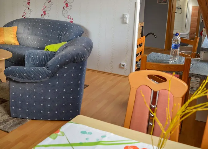 Auf Dem Lande * Saal